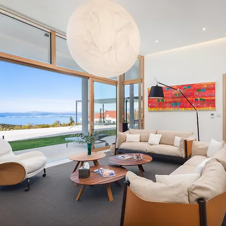 Villa Spectacular Brac Adriatic 5 Bedrooms Stunning Sea Views Infinity Pool Private Gym Skrip *