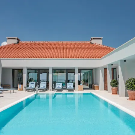 Villa Spectacular Brac Adriatic 5 Bedrooms Stunning Sea Views Infinity Pool Private Gym Skrip *