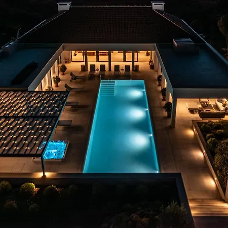 Villa Spectacular Brac Adriatic 5 Bedrooms Stunning Sea Views Infinity Pool Private Gym Skrip